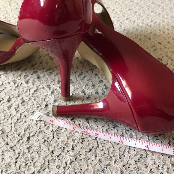 ❗️SOLD❗️Red Patent Leather High Heels - Picture 5 of 6